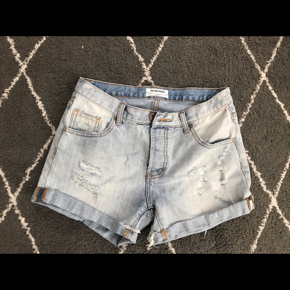 One teaspoon womans Jean Shorts 27